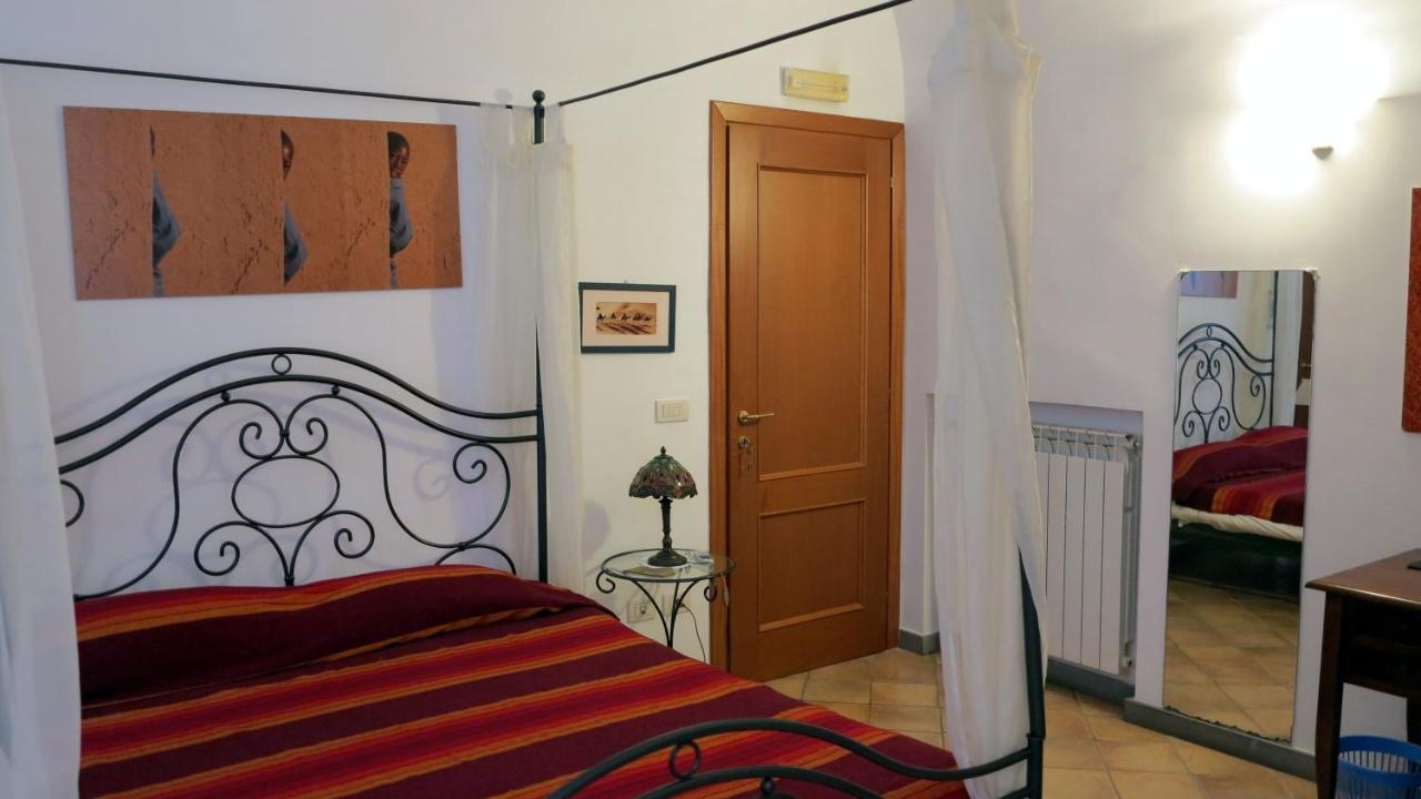 - B&B "Centro Antico" - Неаполь Екстер'єр фото